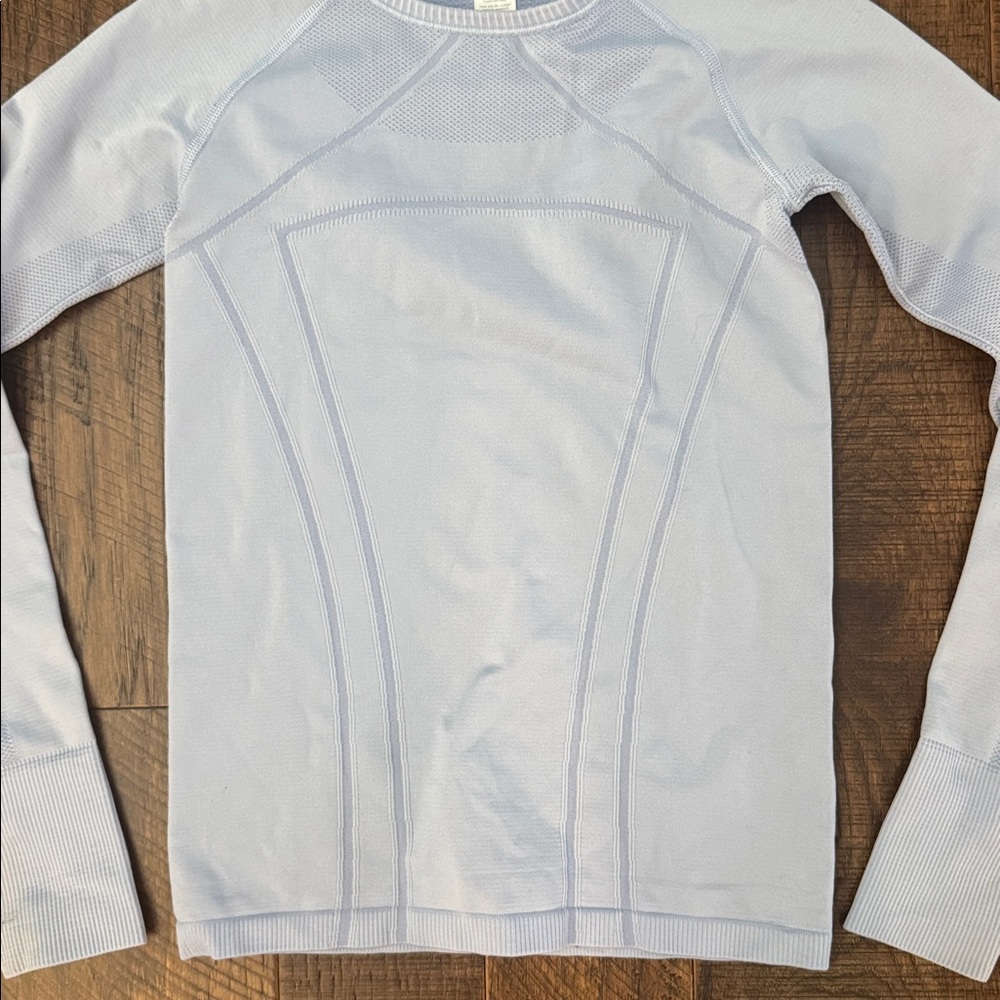 Lululemon Ivivva Girl’s Long Sleeve Tee in Blue - Picture 2 of 7